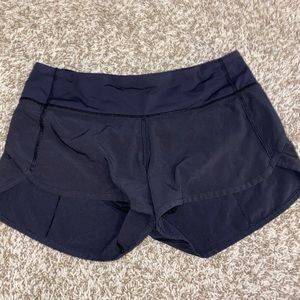 Lululemon shorts 2.5”